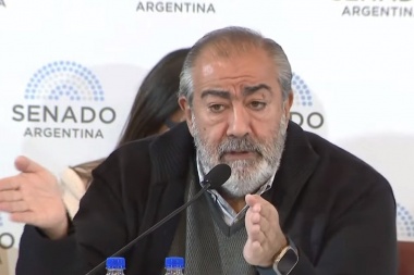 Tras reunirse con el Gobierno, Daer reconoció que la reforma laboral "ya está hecha"