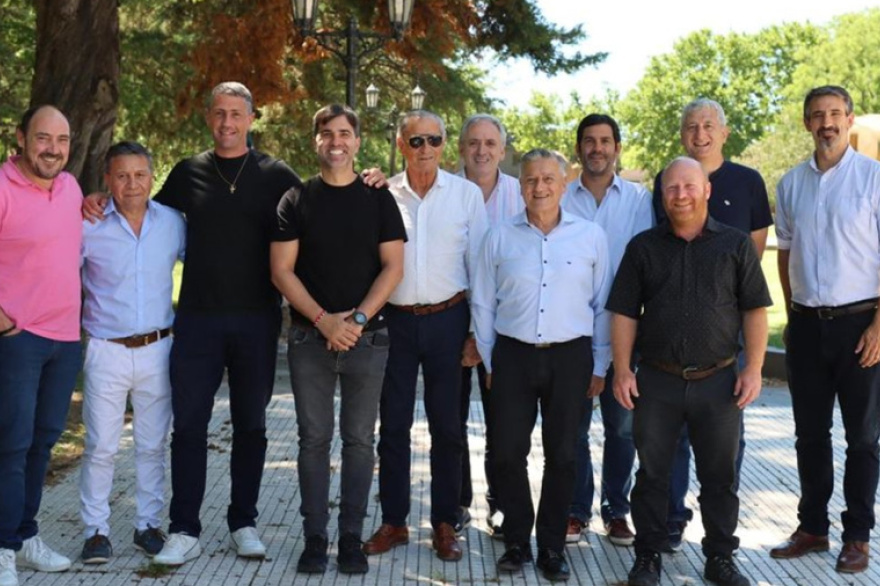 Intendentes peronistas de la Quinta sección le pidieron a Milei que recapacite por el "deterioro económico, social y productivo”