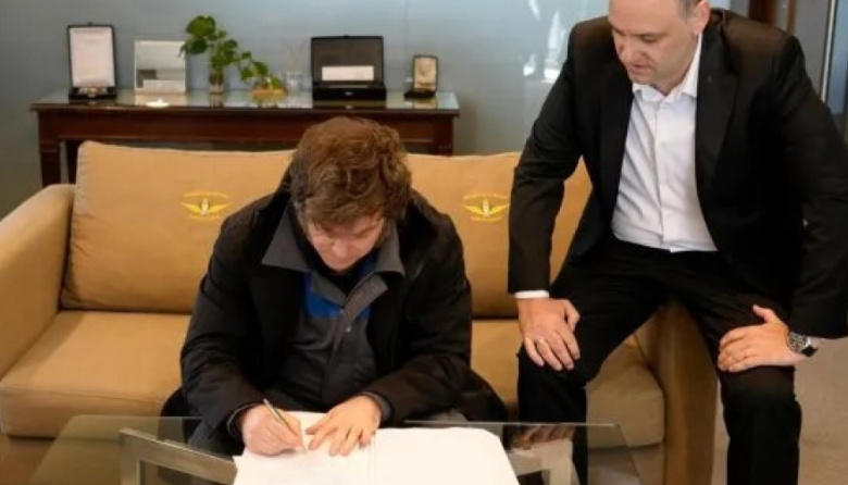 El Gobierno convocó a sesiones extraordinarias con la Reforma Laboral como objetivo principal