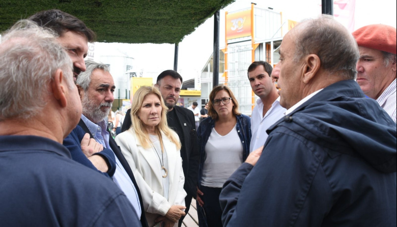 Legisladores e intendentes radicales recorrieron Expoagro