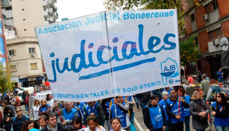 Los judiciales le reclaman al Ejecutivo provincial la urgente reapertura de la paritaria