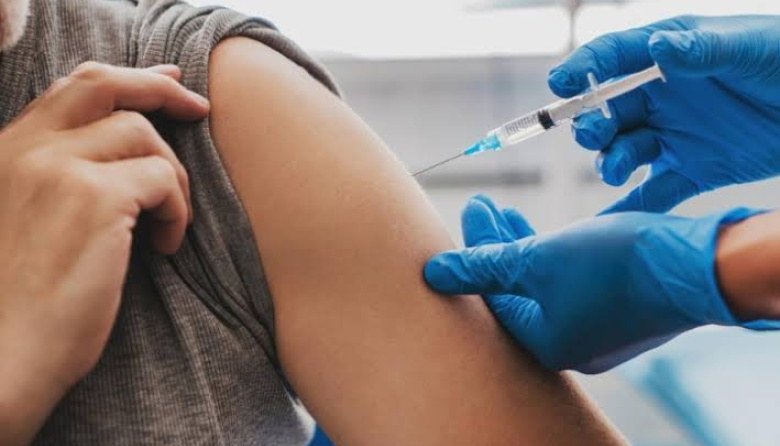 El Colegio de Médicos advirtió sobre el impacto de los discursos antivacuna