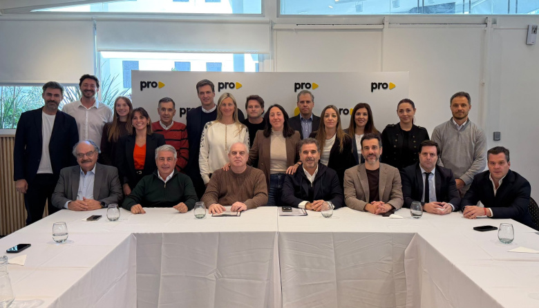 Ritondo reunió a legisladores e intendentes del PRO para coordinar la estrategia política en la Provincia