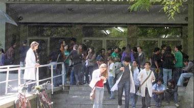 Fuerte incremento de la inscripción a Medicina tras el ingreso irrestricto