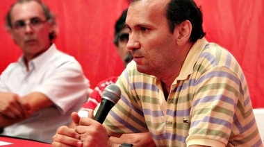 Críticas de la UCR platense a Garro