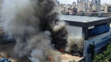 Se incendia el edificio de Canal 13