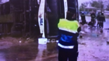 Cinco muertos y al menos 50 heridos al volcar un micro en la provincia de Entre Ríos