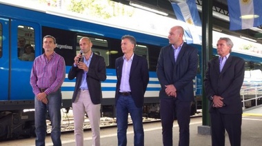 Macri inaugura junto a Vidal y Randazzo el tramo del Roca eléctrico en Quilmes