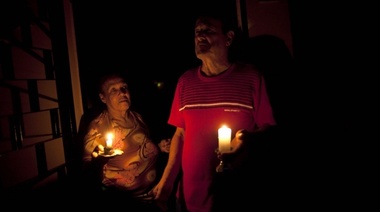 Barrios platenses enteros sin luz