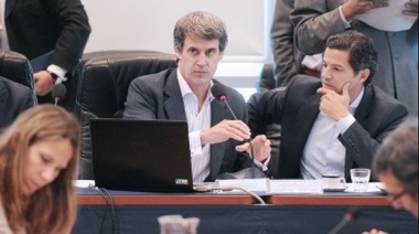 Fuerte cruce entre Prat Gay y Kicillof por el acuerdo con los fondos buitre