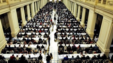 Más de 3700 jóvenes rindieron examen para acceder a una residencia