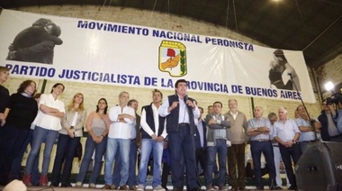 Espinoza llamó a "ganar la calle" para ponerle un freno a las políticas de Macri