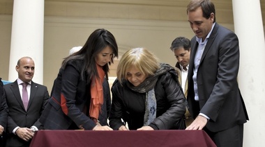 Garro entregó de 277 escrituras de viviendas