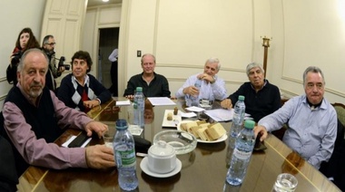 Las cinco centrales gremiales se movilizan contra los despidos y la inflación