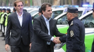 Junto a Garro, Cristian Ritondo entregó 82 nuevos móviles policiales
