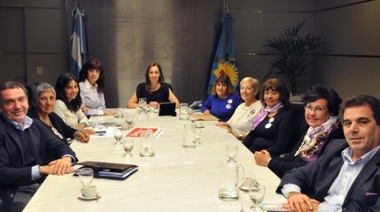 Vidal se reunió con las "Madres del Dolor"