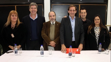 Garro lanzó junto a Perdomo el programa para profesionalizar a cooperativistas municipales