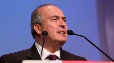 El FpV expulsó a José López del bloque del Parlasur