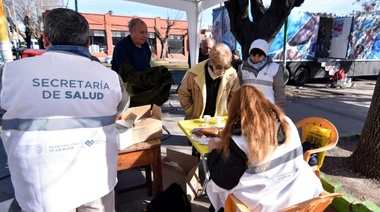 Las unidades móviles de atención sanitaria gratuita ya están en Los Hornos