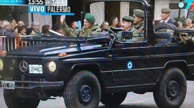 El ex carapintada Aldo Rico participó de los festejos por el Bicentenario