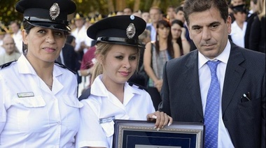 Tras apartar a más de 1.600 policías, Ritondo advirtió: "Vamos a sacar a quien sea"