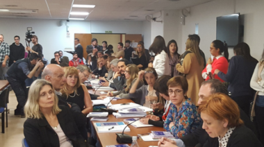 Reforma Electoral: Diputados opositores marcaron sus diferencias