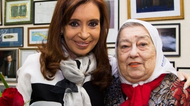 Junto a Cristina, Bonafini propuso "brindar para que Macri nos tenga miedo"