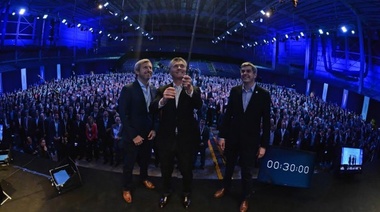 Macri instó a que "haya menos monólogo y más diálogo"