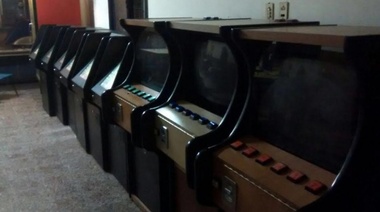 Allanaron dos casinos clandestinos en Punta Alta