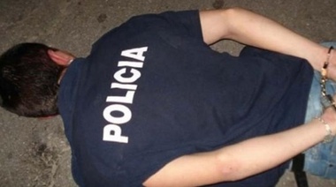Insólito: Detienen a dos policías por haberle robado a ladrones