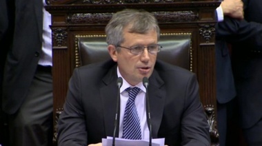 Monzó decidió suspender de formar parcial el aumento de la dieta