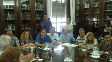 Los estatales rechazaron la propuesta de 3,6% de aumento salarial