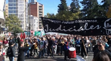 Judiciales inician mañana un paro por 48 horas