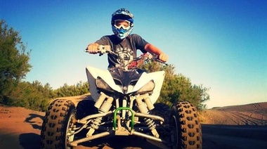 Murió un joven de 25 años al accidentarse con su cuatriciclo en la playa