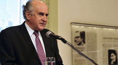 Parrilli sobre las escuchas "son un mensaje cuasi mafioso a toda la oposición"