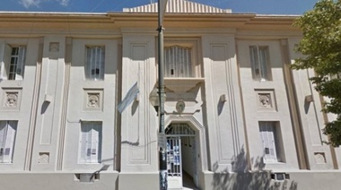 Ordenan liberar a los ocho comisarios presos por sobres en la Departamental