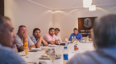 Castello presentó la Ley de Puertos provincial