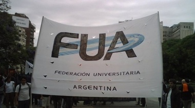 El conflicto docente recrudece las divisiones internas de la FUA
