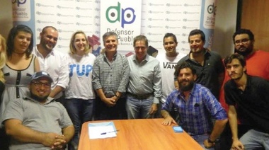 Lorenzino se reunió con la FUA por el incumplimiento del boleto estudiantil