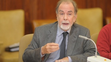 González Fraga: “Ofrecían $500, vino y choripanes para la marcha del viernes"