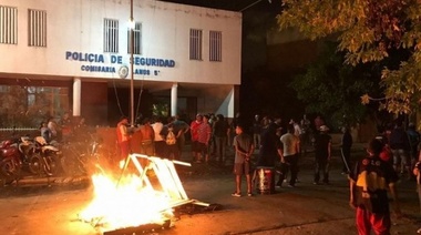 Denuncian represión policial en un merendero de Lanús