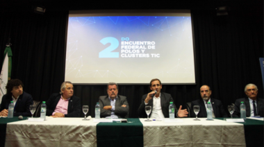 Garro y Elustondo abrieron el 2do Encuentro Federal de Polos Tecnológicos