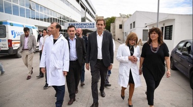 Garro y Ortiz recorrieron las obras en el Hospital San Martín