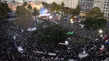 Masiva marcha en contra del 2x1 a genocidas