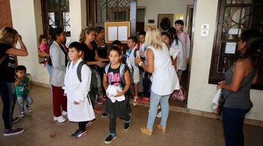 Eliminan los feriados locales para recuperar los días de clases