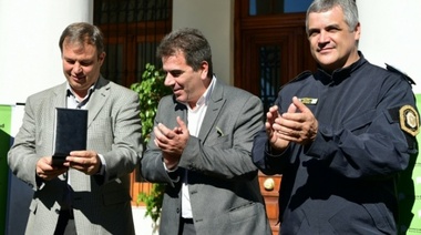 Ritondo y Cascallares encabezaron un acto de entrega de 12 móviles 360º