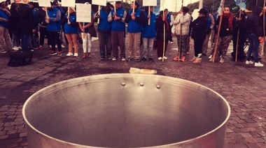 Barrios de Pie realiza ollas populas en reclamo de la Emergencia Alimentaria