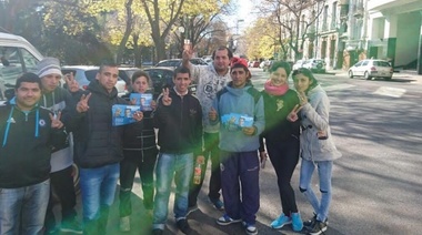 La Juventud del Evita milita la candidaturas de Randazzo y del Tío Di Marzio