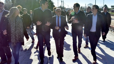 Garro, Salvador y Mosca recorrieron la avenida 66