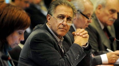 Pitrola calificó de "golpe parlamentario" el proceso contra De Vido
